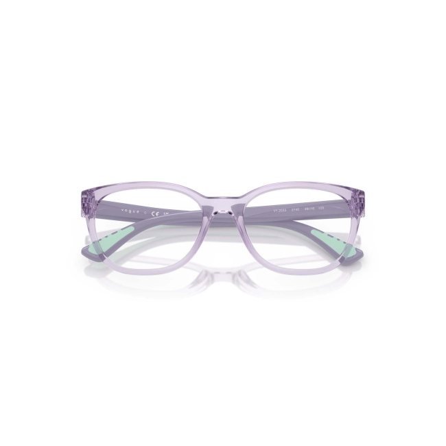 Vogue Kids VY 2033 col. 2745 è una montatura da vista in acetato viola trasparente e calibro 46.