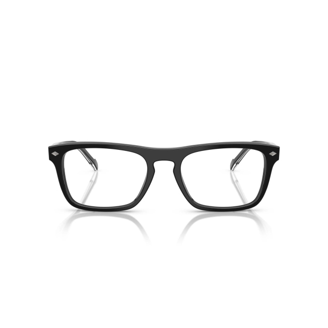 Vogue VO 5619 col. W44 è una montatura da vista in acetato nero lucido e calibro 54.