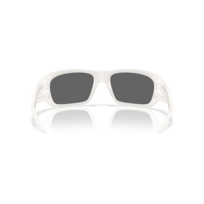 Oakley OO 9486 MASSETER col. 03 è un occhiale da sole in acetato vapore opaco bianchi e calibro 60.
