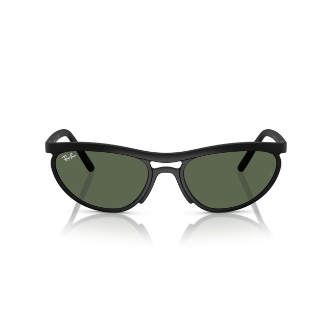 Ray-Ban RB 4453 col. 601S/71 è un occhiale da sole in acetato nero satinato e calibro 59.