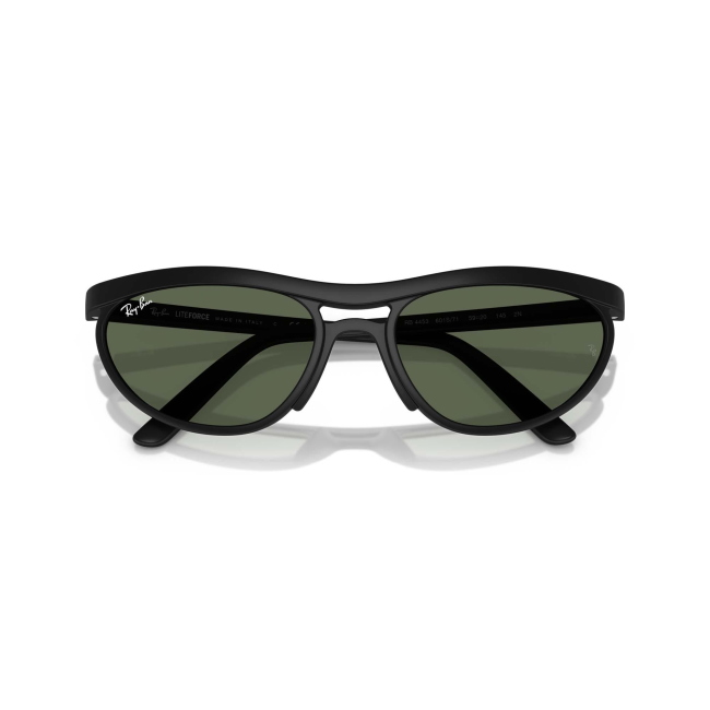 Ray-Ban RB 4453 col. 601S/71 è un occhiale da sole in acetato nero satinato e calibro 59.