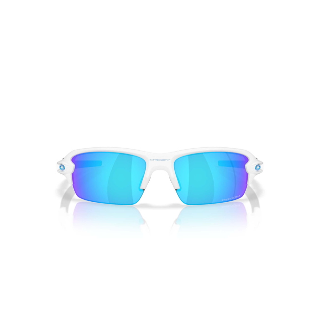 Oakley OO 9511 FLAK 2.0 S col. 02 è un occhiale da sole in acetato bianco lucido e calibro 59.
