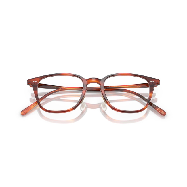 Oliver Peoples OV 5578 SOBEL col. 1799 è una montatura da vista da donna in acetato marrone tartarugato, dalla forma pillow e calibro 49.