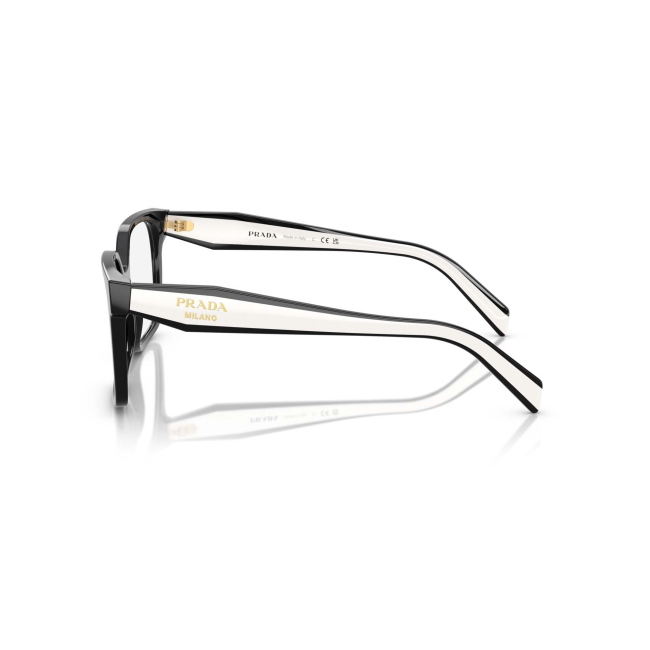 Prada VPR B03 col. 16K-1O1 è una montatura da vista da donna in acetato nero e bianco, dalla forma rettangolare e calibro 54.
