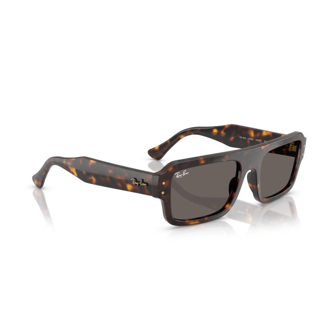 Ray-Ban RB 4454 LUKAS col. 1359/B1 è un occhiale da sole in acetato marrone tartarugato e calibro 56.