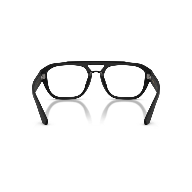 Dolce & Gabbana DG 3415 col. 2525 è una montatura da vista da uomo in acetato nero satinato, dalla forma pilot e calibro 55.
