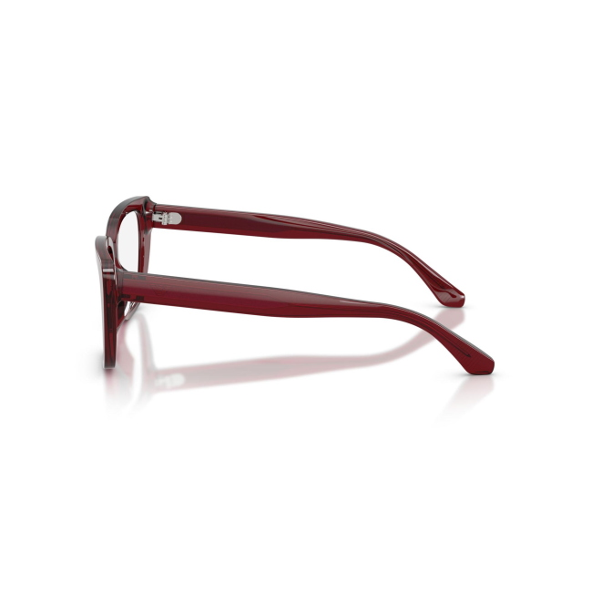 Emporio Armani EA 3256U col. 6254 è una montatura da vista in acetato bordeaux trasparente e calibro 54.