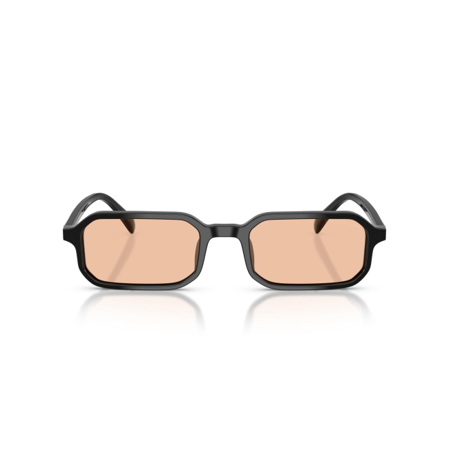 Emporio Armani EA 4253U col. 5017/93 è un occhiale da sole da uomo in acetato nero lucido, dalla forma rettangolare e calibro 54.