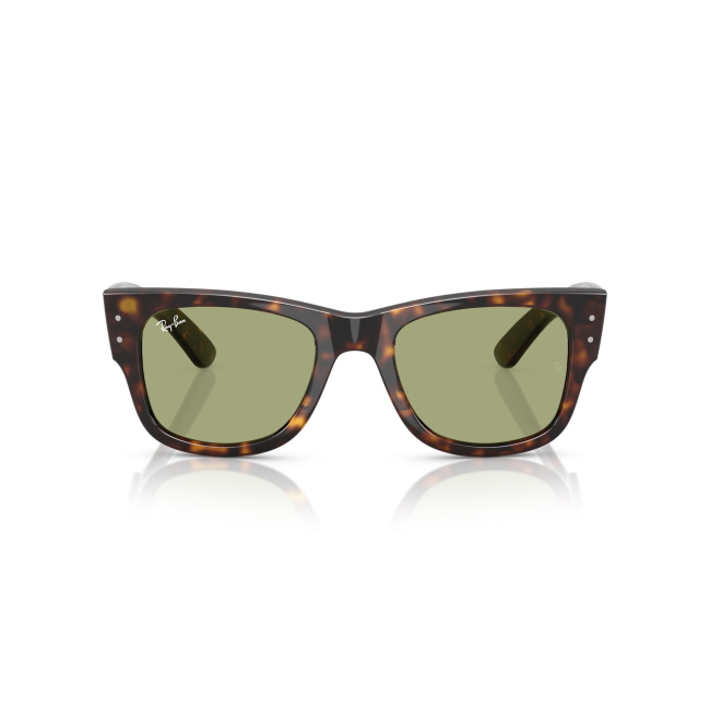 Ray-Ban RB 0840S MEGA WAYFARER col. 902/4E è un occhiale da sole in acetato marrone tartarugato e calibro 51.