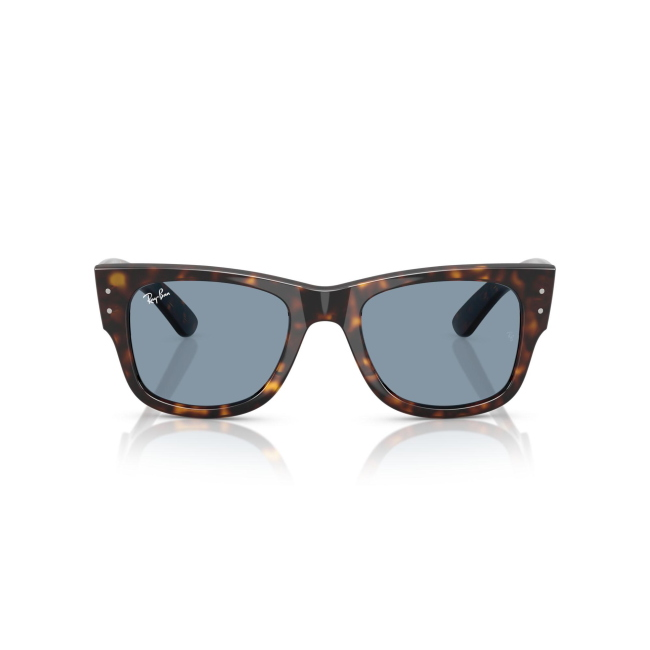 Ray-Ban RB 0840S MEGA WAYFARER col. 902/56 è un occhiale da sole in acetato marrone tartarugato e calibro 51.