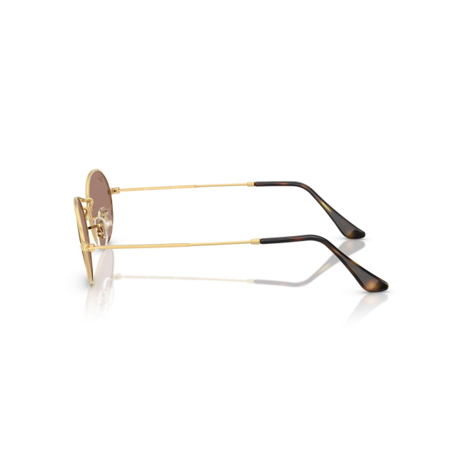 Ray-Ban RB 3547 OVAL col. 001/1A è un occhiale da sole in metallo oro e calibro 51.