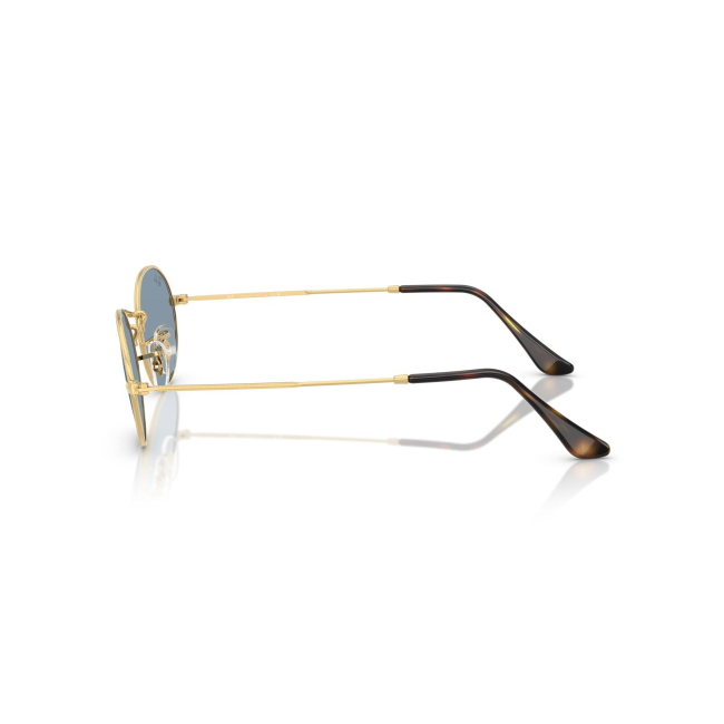 Ray-Ban RB 3547 OVAL col. 001/56 è un occhiale da sole in metallo oro e calibro 51.