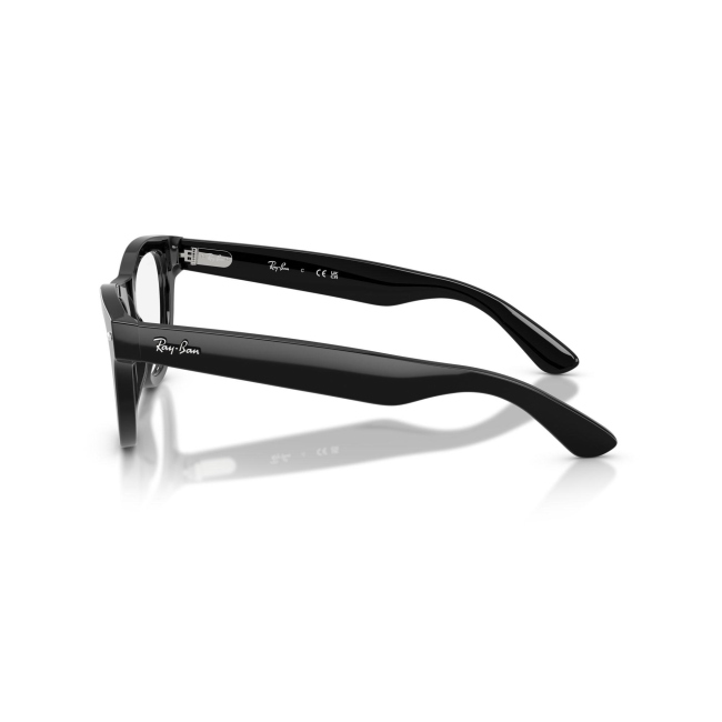 Ray-Ban RB 5510 SKYLER col. 2000 è una montatura da vista in acetato nero lucido e calibro 52.