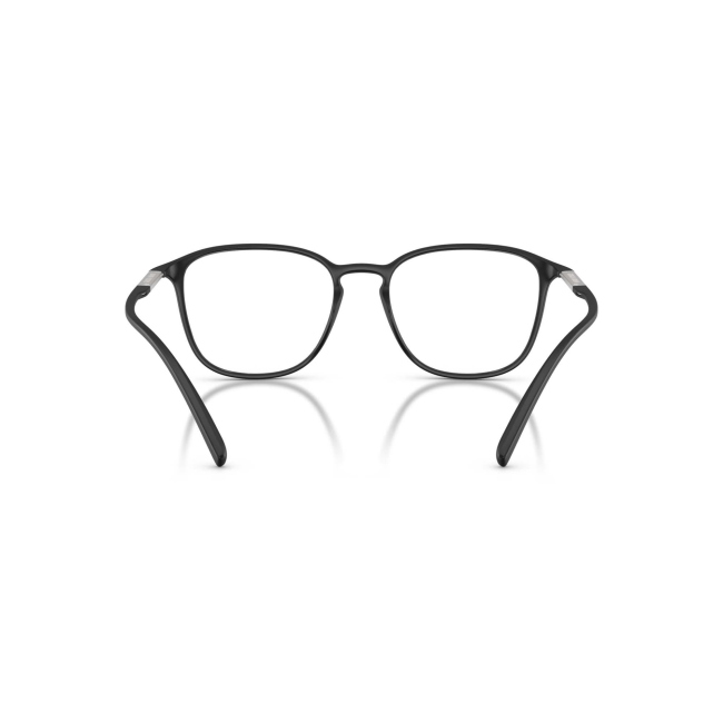 Giorgio Armani AR 7276U col. 5042 è una montatura da vista in acetato nero satinato e calibro 53.