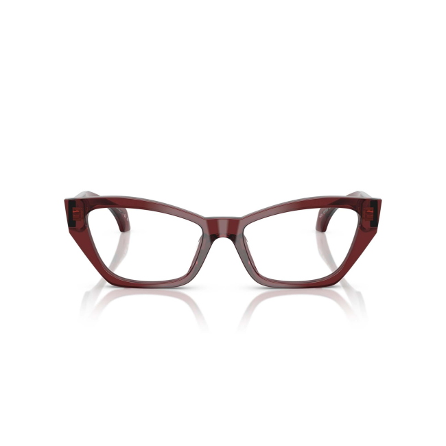 Versace VE 3373U col. 5512 è una montatura da vista da donna in acetato bordeaux trasparente, dalla forma cat eye e calibro 54.
