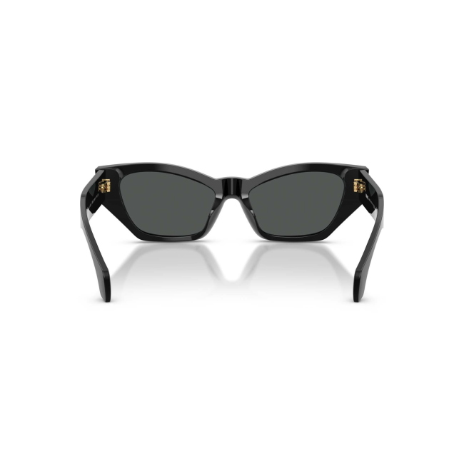 Versace VE 4488U col. GB1/87 è un occhiale da sole da donna in acetato nero lucido, dalla forma cat eye e calibro 53.