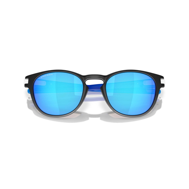 Oakley OO 9265 LATCH Col.70 Cal.53: occhiale da sole, calibro 53, colore 70. Materiale/finitura celluloide nero satinato, colore principale nero, lenti prizm sapphire.