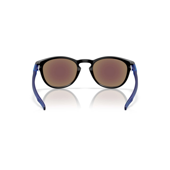 Oakley OO 9265 LATCH Col.70 Cal.53: occhiale da sole, calibro 53, colore 70. Materiale/finitura celluloide nero satinato, colore principale nero, lenti prizm sapphire.