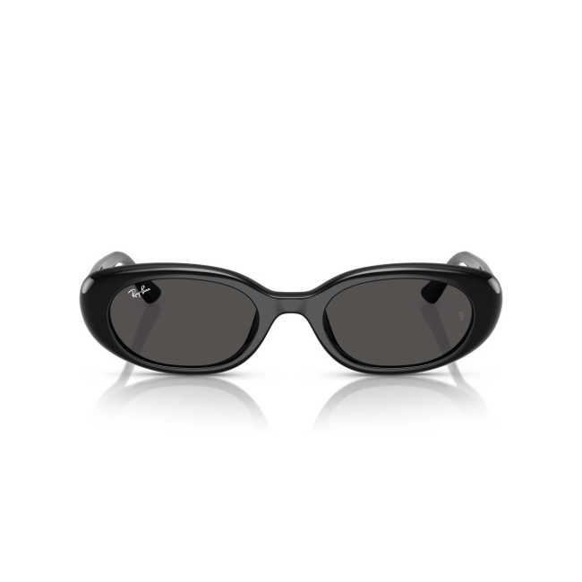 Ray-Ban RB 4441D col. 6677/87 è un occhiale da sole in acetato nero lucido e calibro 53.