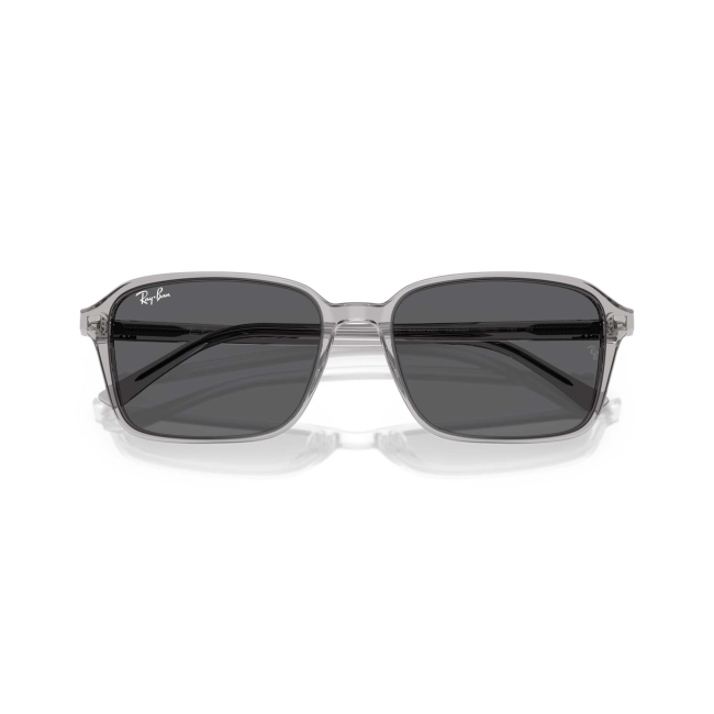 Ray-Ban RB 2231 RAIMOND col. 1436/B1 è un occhiale da sole in acetato grigia trasparente e calibro 58.
