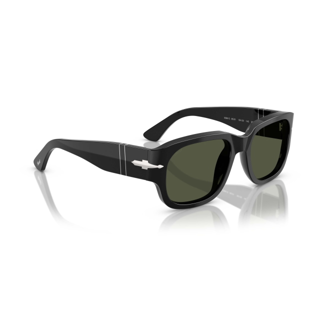 Persol PO 3380S col. 95/31 è un occhiale da sole da donna in acetato nero lucido, dalla forma squadrata e calibro 55.