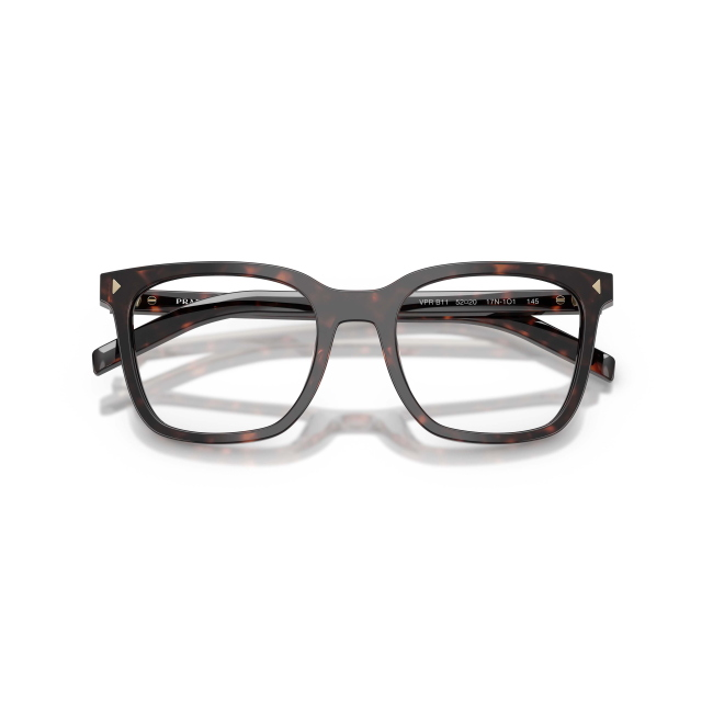 Prada VPR B11 col. 17N-1O1 presenta un profilo Pillow in acetato MARRONE TARTARUGATO. Calibro 52, con linee pensate per l'uso quotidiano.