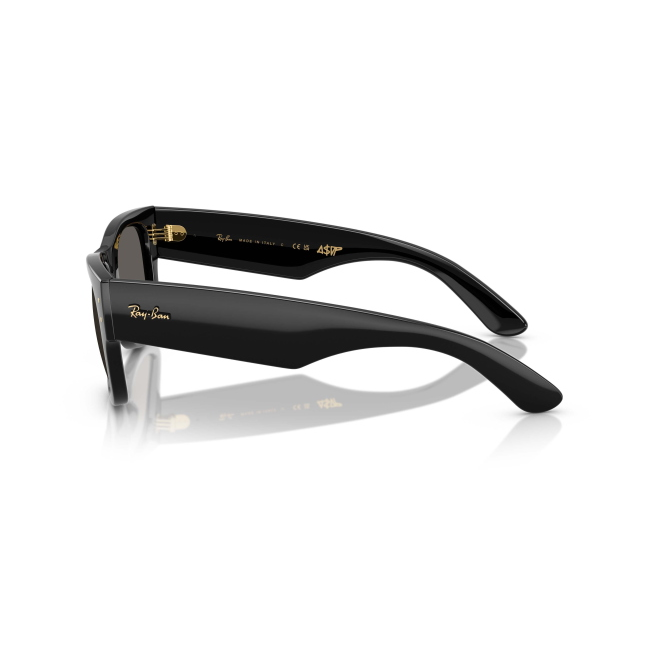 Ray-Ban RB 0840S MEGA WAYFARER X A$AP ROCKY Col.6826/J5 Cal.51: occhiale da sole, calibro 51, colore 6826/J5. Materiale/finitura celluloide nero lucido, colore principale nero, lenti nero.
