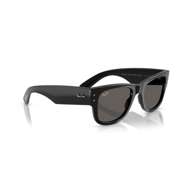 Ray-Ban RB 0840S MEGA WAYFARER X A$AP ROCKY Col.6826/J5 Cal.51: occhiale da sole, calibro 51, colore 6826/J5. Materiale/finitura celluloide nero lucido, colore principale nero, lenti nero.