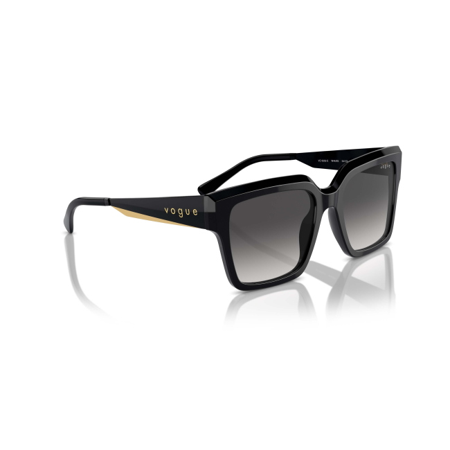 Vogue VO 5553S Col.W44/8G Cal.54: occhiale da sole, calibro 54, colore W44/8G. Materiale/finitura celluloide e metallo nero, colore principale nero, lenti grigie sfumate.