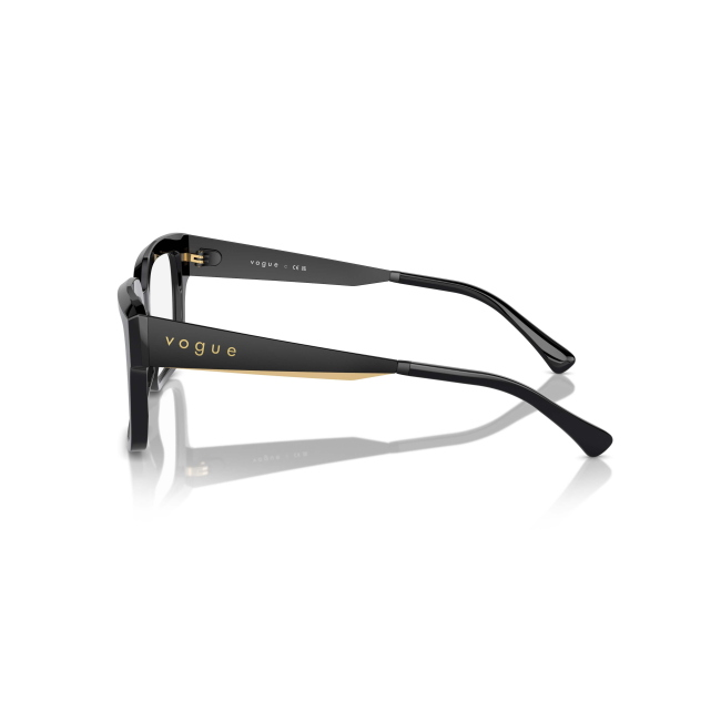 Vogue VO 5559 col. W44 è una montatura da vista in acetato tartarugato violetto e calibro 53.