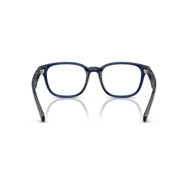 Burberry BE 2433U col. 4110 è una montatura da vista da uomo in acetato blu, dalla forma squadrata e calibro 52.