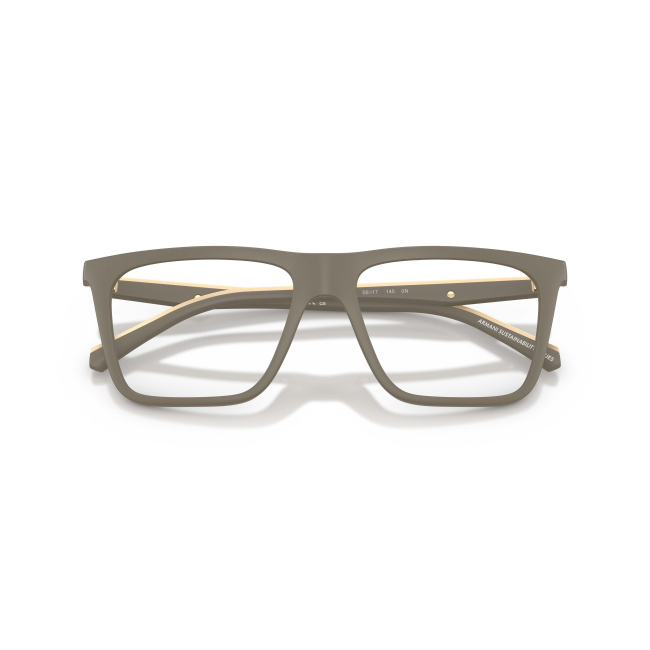 Emporio Armani EA 4258 col. 5437/1W abbina acetato BEIGE SATINATO a un profilo Squadrata. Calibro 54, con una presenza ben definita sul viso.