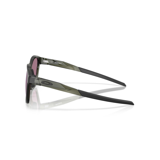 Oakley OO 9507D SHACKLE col. 02 è un occhiale da sole in acetato verde oliva inchiostro e calibro 52.