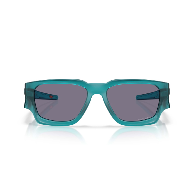 Oakley OO 9514 INSTAGATOR col. 08 è un occhiale da sole in acetato arctic surf satinato blu e calibro 58.