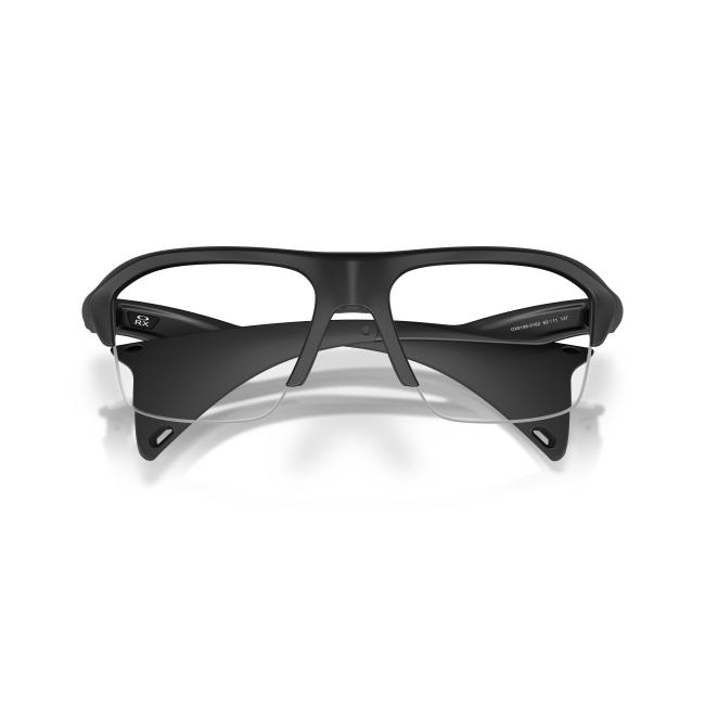 Oakley OX 8198 STUNT GLIDER col. 01 è una montatura da vista in acetato nero satinato e calibro 60.