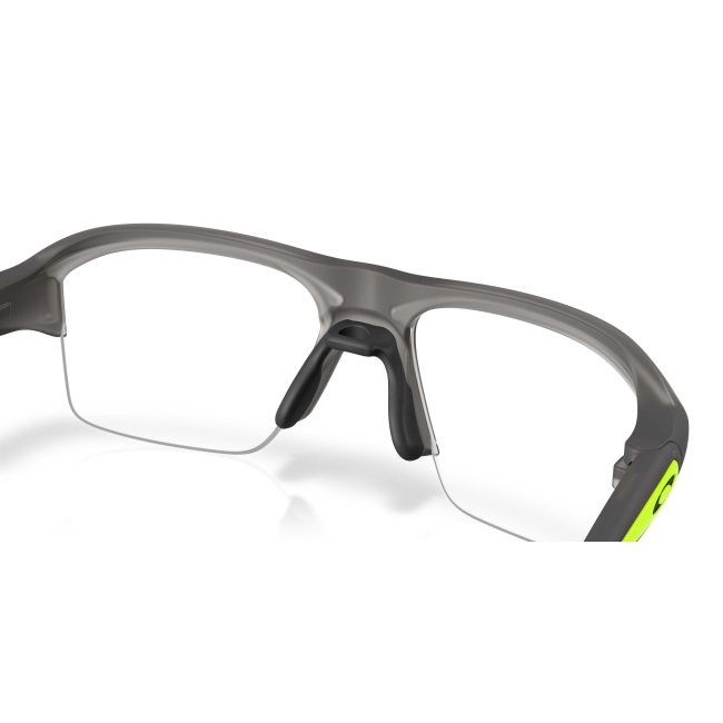 Oakley OX 8198 STUNT GLIDER Col.02 Cal.62: occhiale da vista, calibro 62, colore 02. Materiale/finitura celluloide grigio satinato, colore principale grigio.