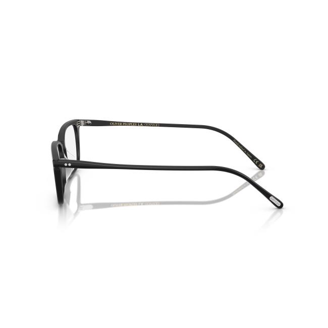 Oliver Peoples OV 5579U NEYLAN col. 1796 è una montatura da vista da uomo in acetato nero semiopaco, dalla forma rettangolare e calibro 53.