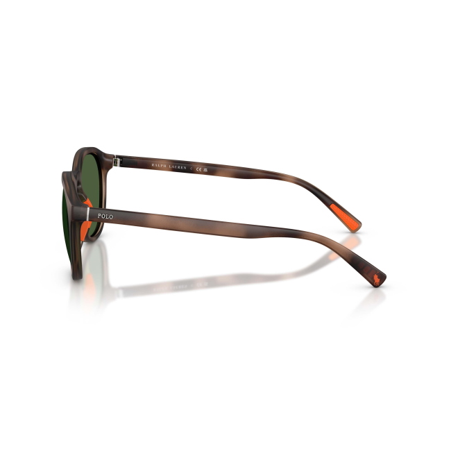 Polo Ralph Lauren PH 4232U col. 5974/71 è un occhiale da sole in acetato marrone tartarugato satinato e calibro 53.