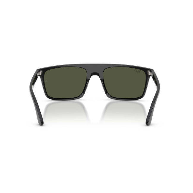 Ray-Ban RB 2222 col. 901/31 è un occhiale da sole in acetato nero lucido e calibro 57.