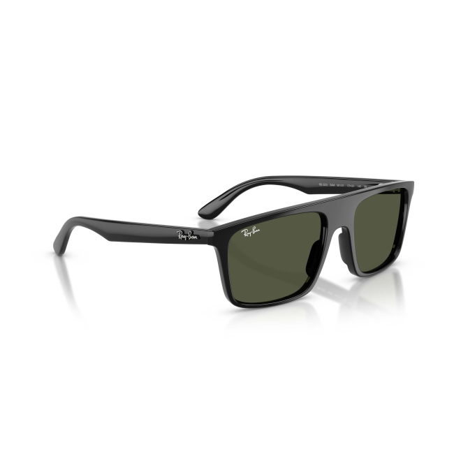 Ray-Ban RB 2222 col. 901/31 è un occhiale da sole in acetato nero lucido e calibro 57.