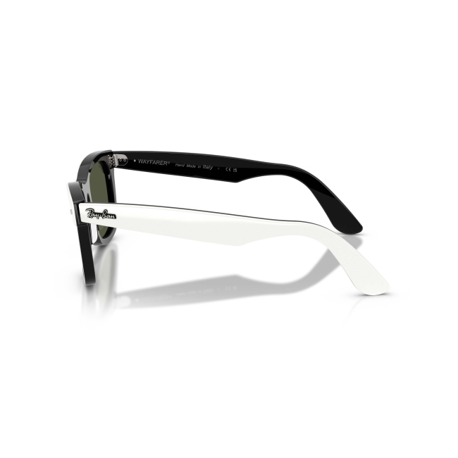 Ray-Ban RB 2240 WAYFARER col. 1444/31 è un occhiale da sole in acetato bianco su nero e calibro 50.