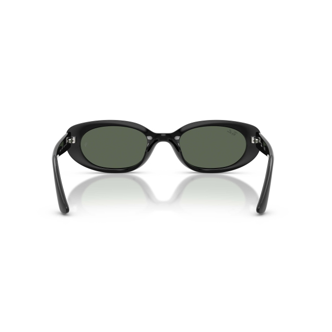 Ray-Ban RB 4441D col. 6677/71 è un occhiale da sole in acetato nero lucido e calibro 53.