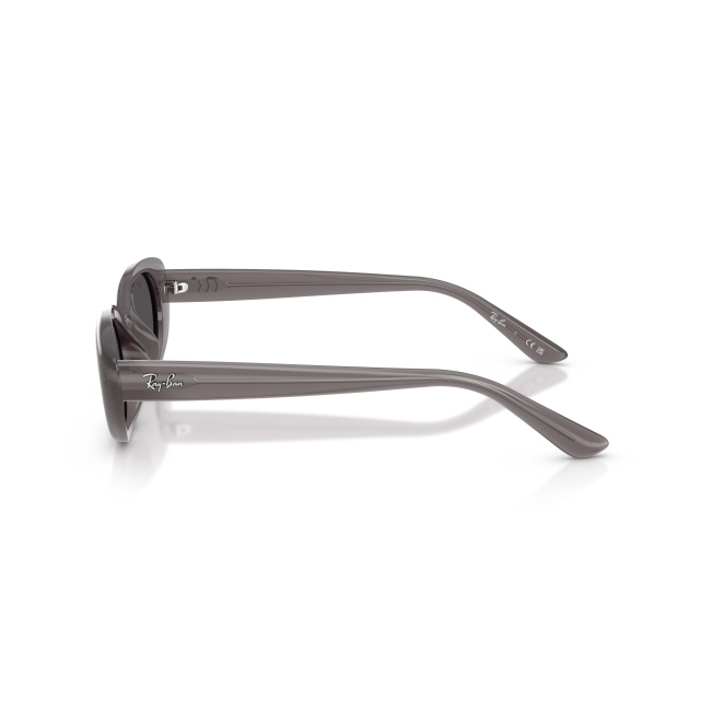 Ray-Ban RB 4441D Col.6777/87 Cal.53: occhiale da sole, calibro 53, colore 6777/87. Materiale/finitura celluloide grigia scura trasparente, colore principale grigio, lenti grigio scuro.