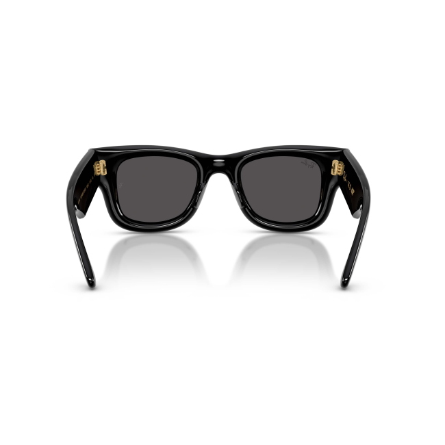 Ray-Ban RB 4940 WAYFARER PUFFER X A$AP ROCKY col. 601/87 è un occhiale da sole in acetato nero lucido e calibro 47.