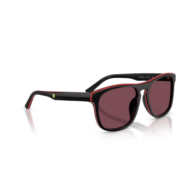SCUDERIA FERRARI FZ 6020U col. 741/1E è un occhiale da sole in acetato nero e rosso e calibro 57.