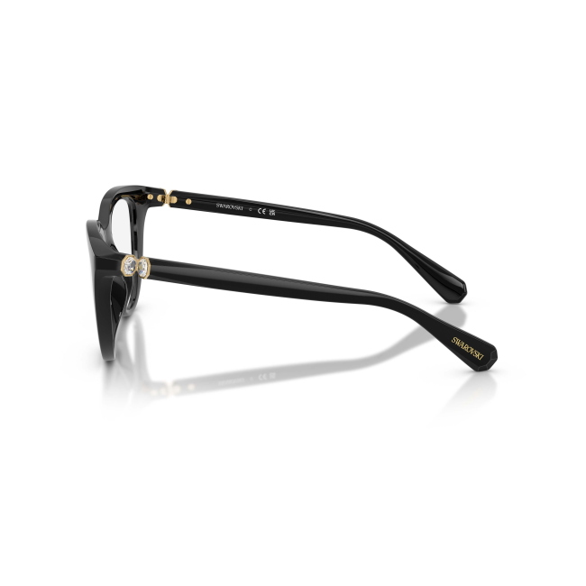 Swarovski SK 2052 col. 1001 è una montatura da vista da donna in acetato nero lucido, dalla forma cat eye e calibro 51.