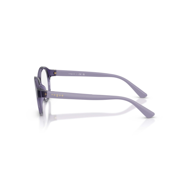 Vogue Kids VY 2041 col. 3267 è una montatura da vista in acetato viola trasparente e calibro 45.