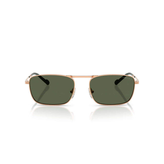 Vogue VO 4346S col. 5152/9A è un occhiale da sole in metallo oro rosa e calibro 56.