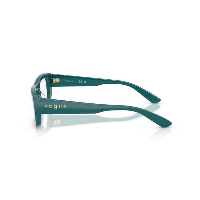 Vogue VO 5660U col. 3246 è una montatura da vista in acetato verde pieno e calibro 53.