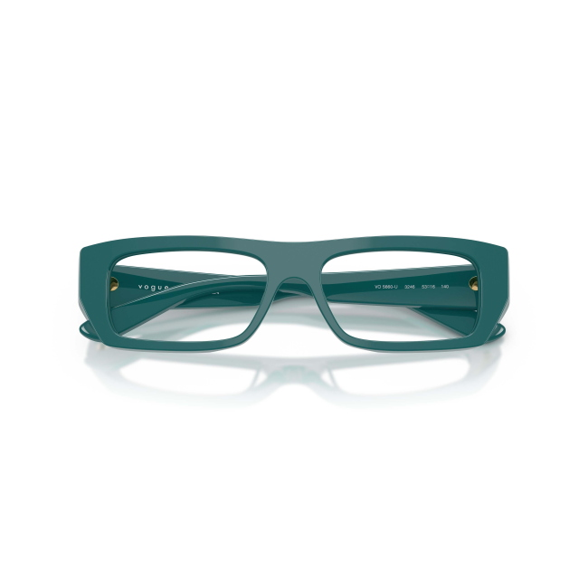 Vogue VO 5660U col. 3246 è una montatura da vista in acetato verde pieno e calibro 53.